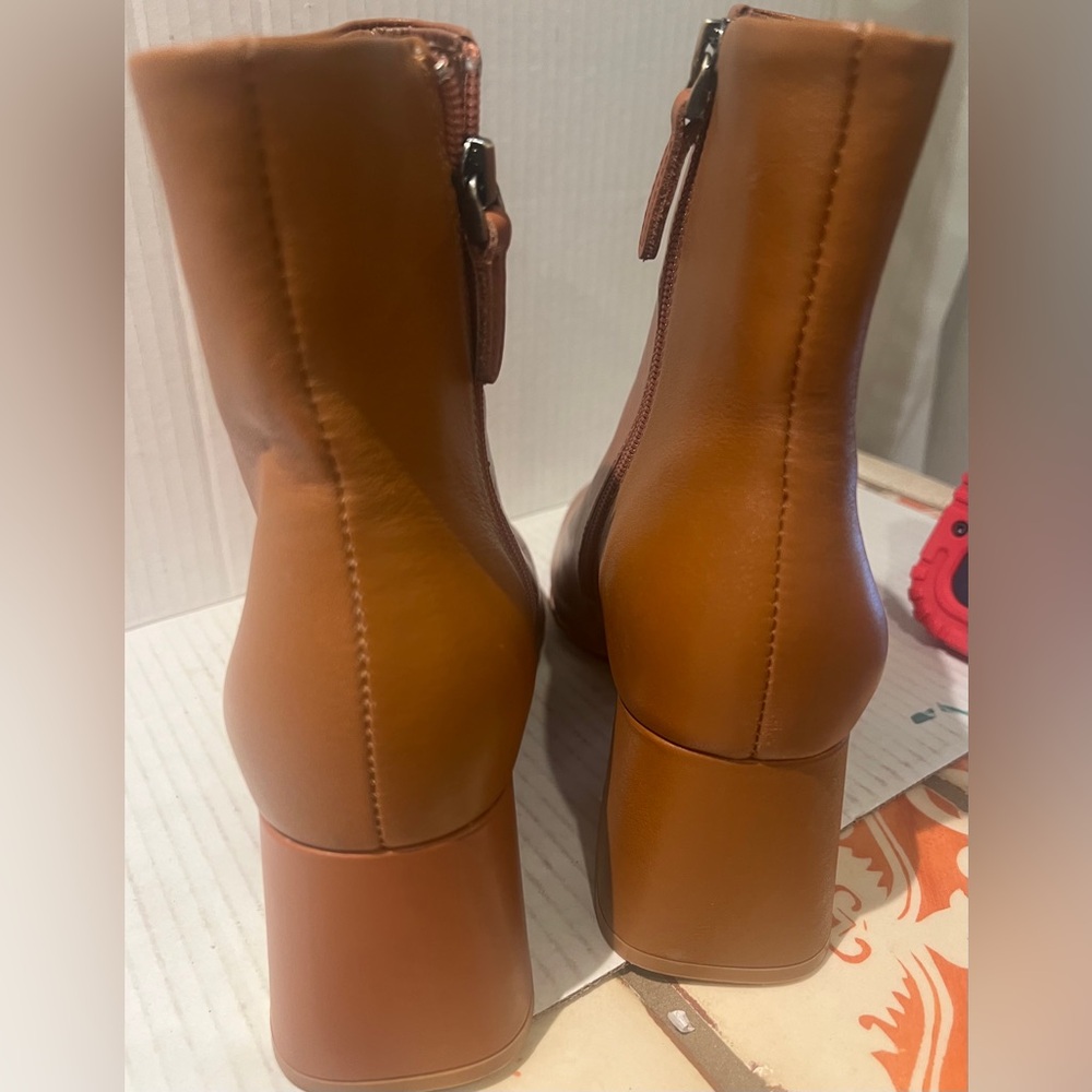 AEROSOLES Irma Booties Cognac Leather Women’s Size 7.5 US Comfort Insoles NEW! - Picture 3 of 13